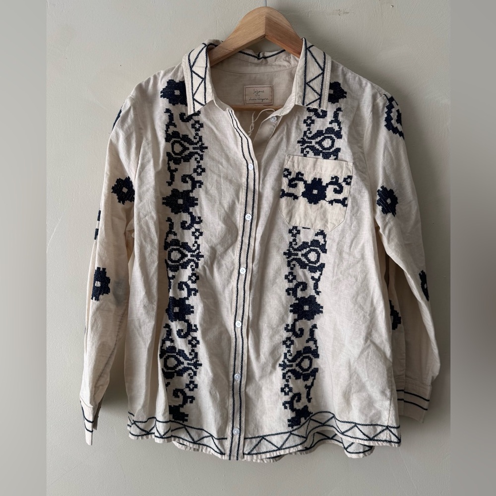 Sezane Cream and Blue Embroidered Top size 40 602